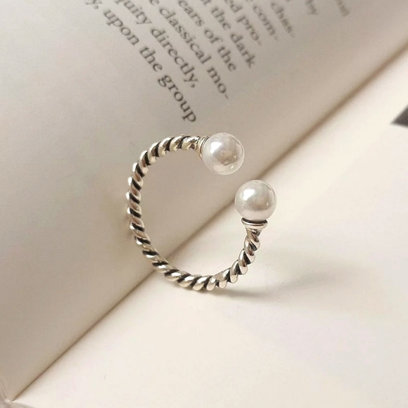 *NEW Pearl Twist Ring | 925 Sterling Silver - Picture 4 of 15